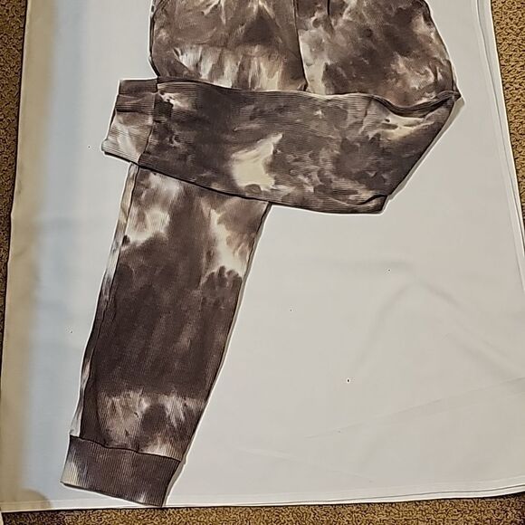 TIC TOC tie dye sweatpant/hoodie set large - Picture 2 of 11